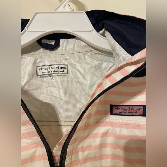 Vineyard Vines Rain Jacket - Picture 2 of 3